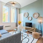 Modern, Quiet 3-bedroom With Parking Lejlighed *