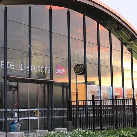 Apartamento Modern, Quiet 3-bedroom With Parking *