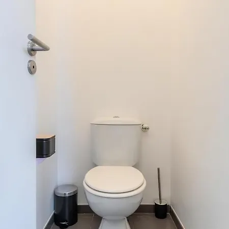 Apartamento Modern, Quiet 3-bedroom With Parking *