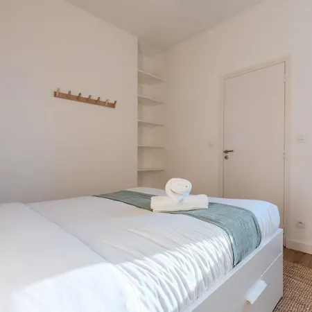 Modern, Quiet 3-bedroom With Parking *